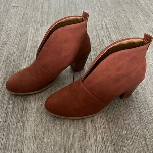 SHEIN brown fake leather/suede ankle boots - size 40/8.5